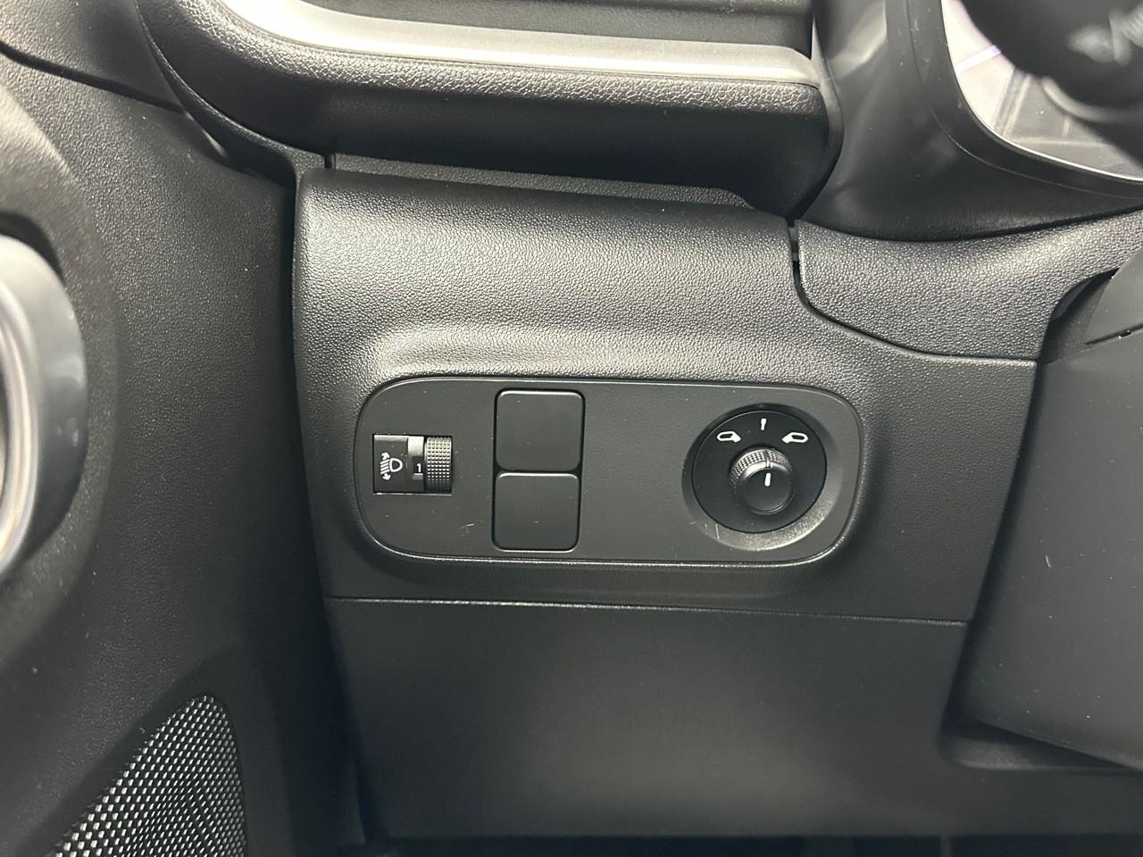 Citroën C3 puretech 83 ch bvm5 plus — photo 17