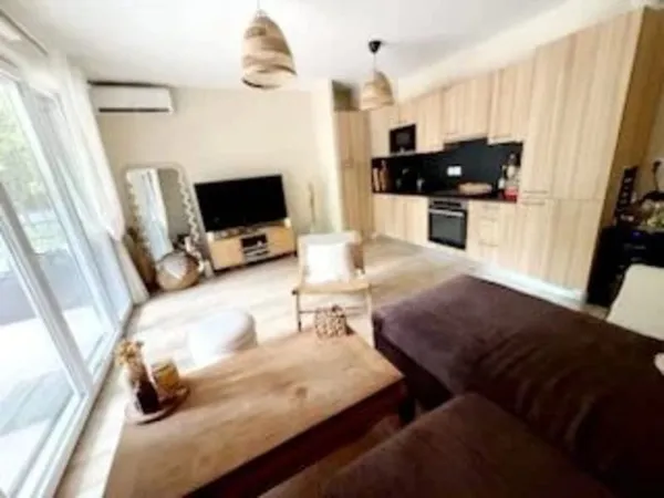 A vendre à Cannes Ouest - Résidence de Standing Beau 2 pièces a