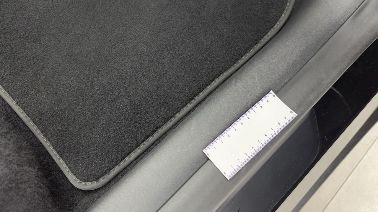Tesla MODEL Y Grande Autonomie LONG RANGE RWD — photo 37