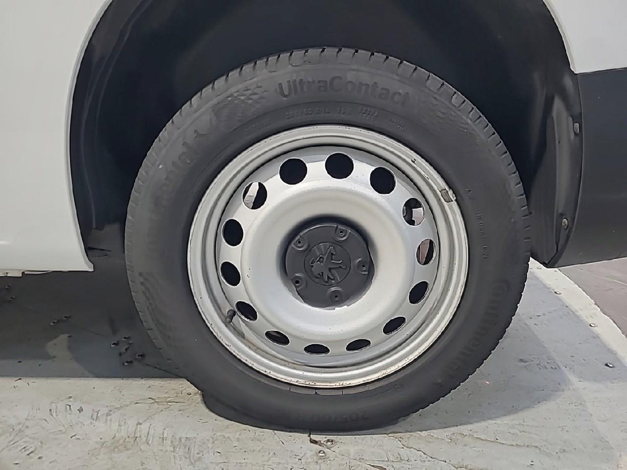 Peugeot Partner fourgon m 950 kg bluehdi 100 s&s bvm6 — photo 16