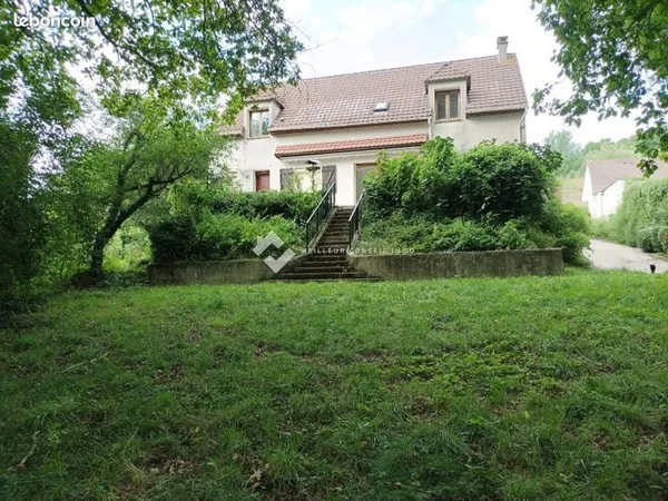 Maison 4 pièces 144 m²