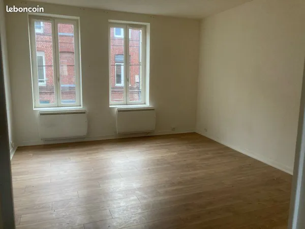 Joli T4 en Triplex secteur porte des postes à Lille