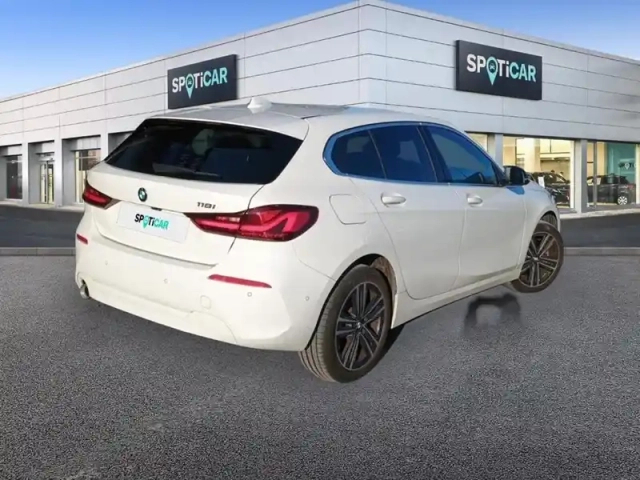 Bmw Serie 1 118i 136 ch dkg7 — photo 2