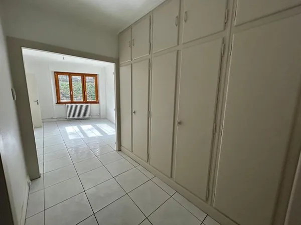 Appartement 2 pièces 81 m²