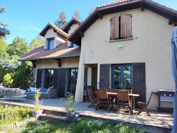 Maison campagne deux appartements