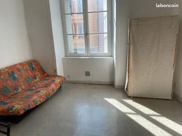 A loué - Studio 28m² - RIOM