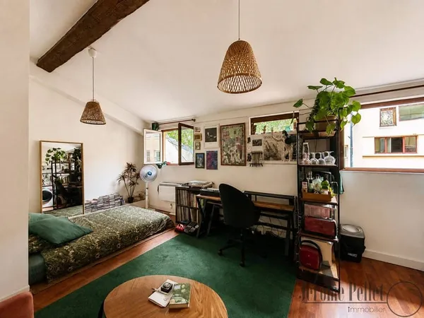 Studio 1 pièce 25 m²
