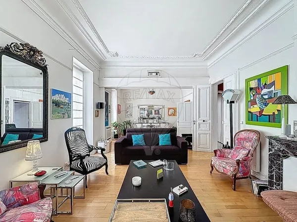 Maison 8 chambre(s) à vendre