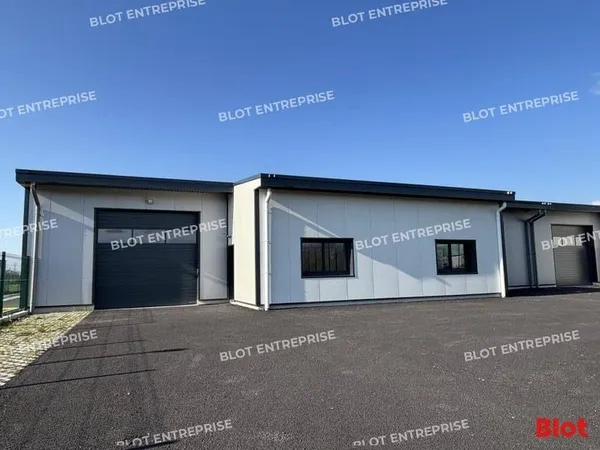 Entrepôt 530 m²