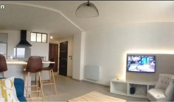 Loft T2 Neuf meublé centre-ville vue sur Oyonnax