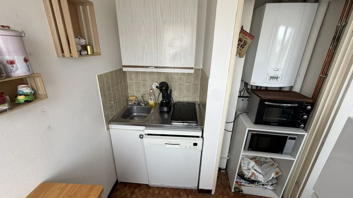 Photo 6