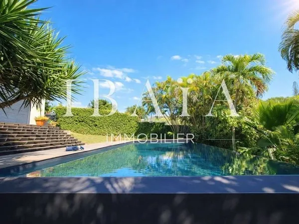 Maison 5 pièces 163 m²