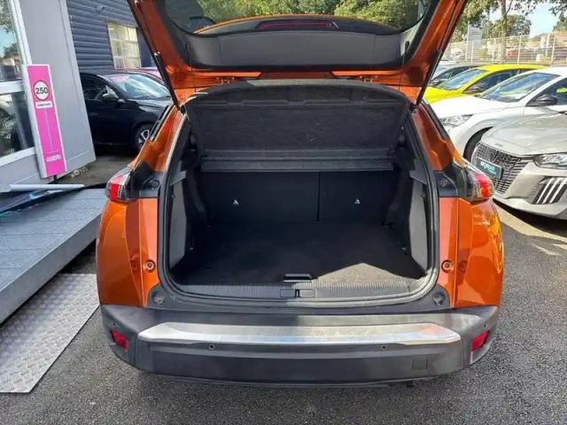 Peugeot 2008 puretech 100 s&amp;s bvm6 — photo 6