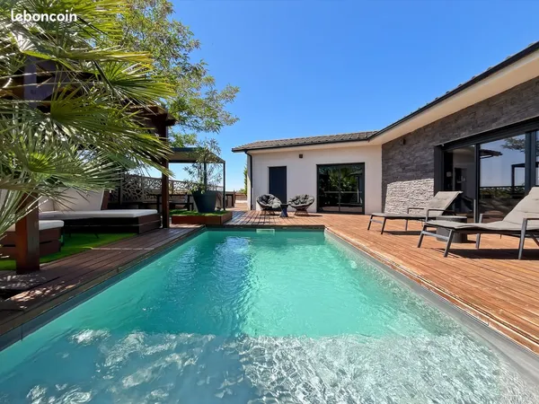 Villa Meublée avec piscine 1750/mois
