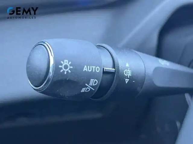 Peugeot 308 electrique 55 kwh 156ch — photo 21