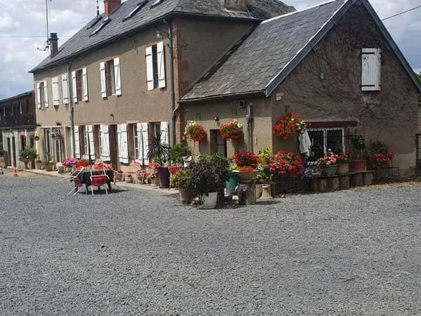 Maison 10 pièces 334 m²