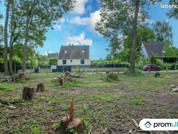 Terrain 940 m² Neuilly Saint Front