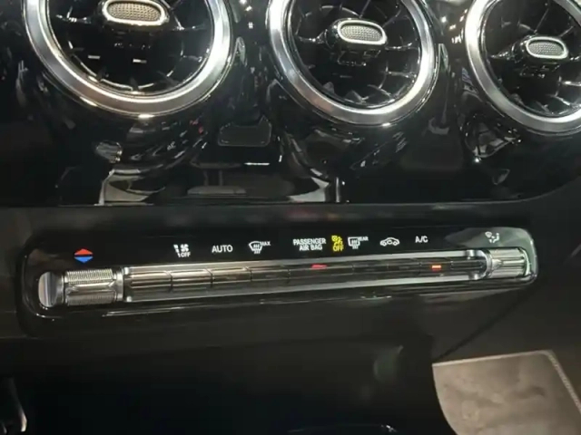 Mercedes Classe A 180 style line — photo 14