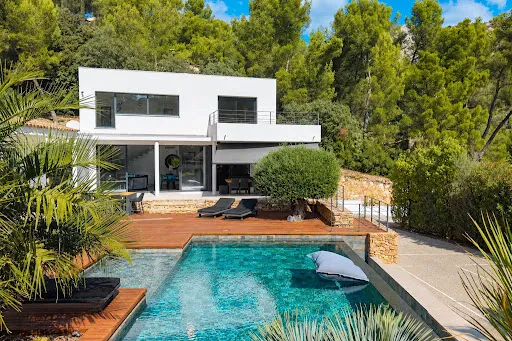 Maison 5 pièces 256 m²