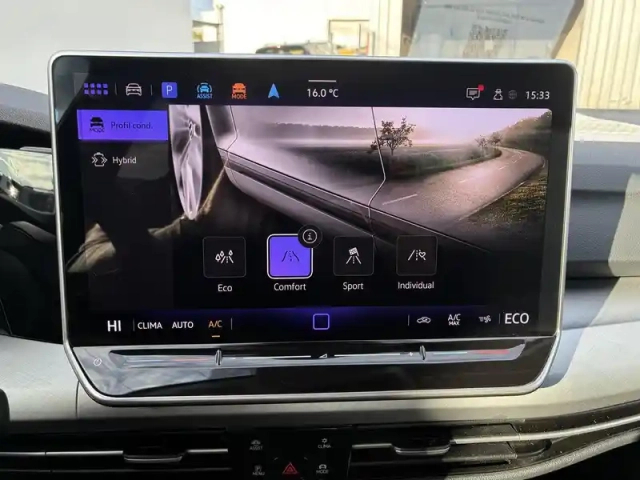 Volkswagen Golf 1.5 ehybrid 204 dsg6 — photo 16