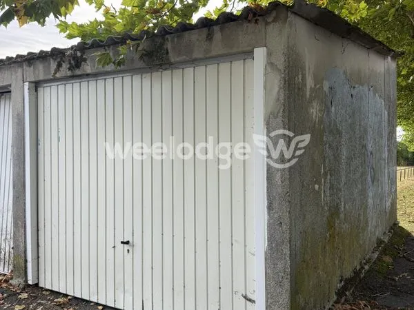 Parking/box 15 m² Boussois