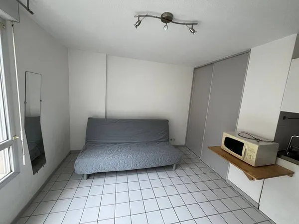 Studio 1 pièce 20 m²