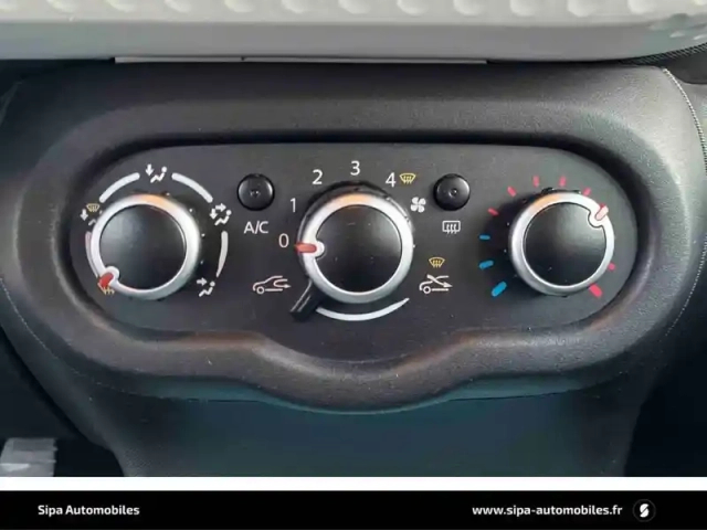 Renault Twingo iii 1.0 sce 70 e6c — photo 22