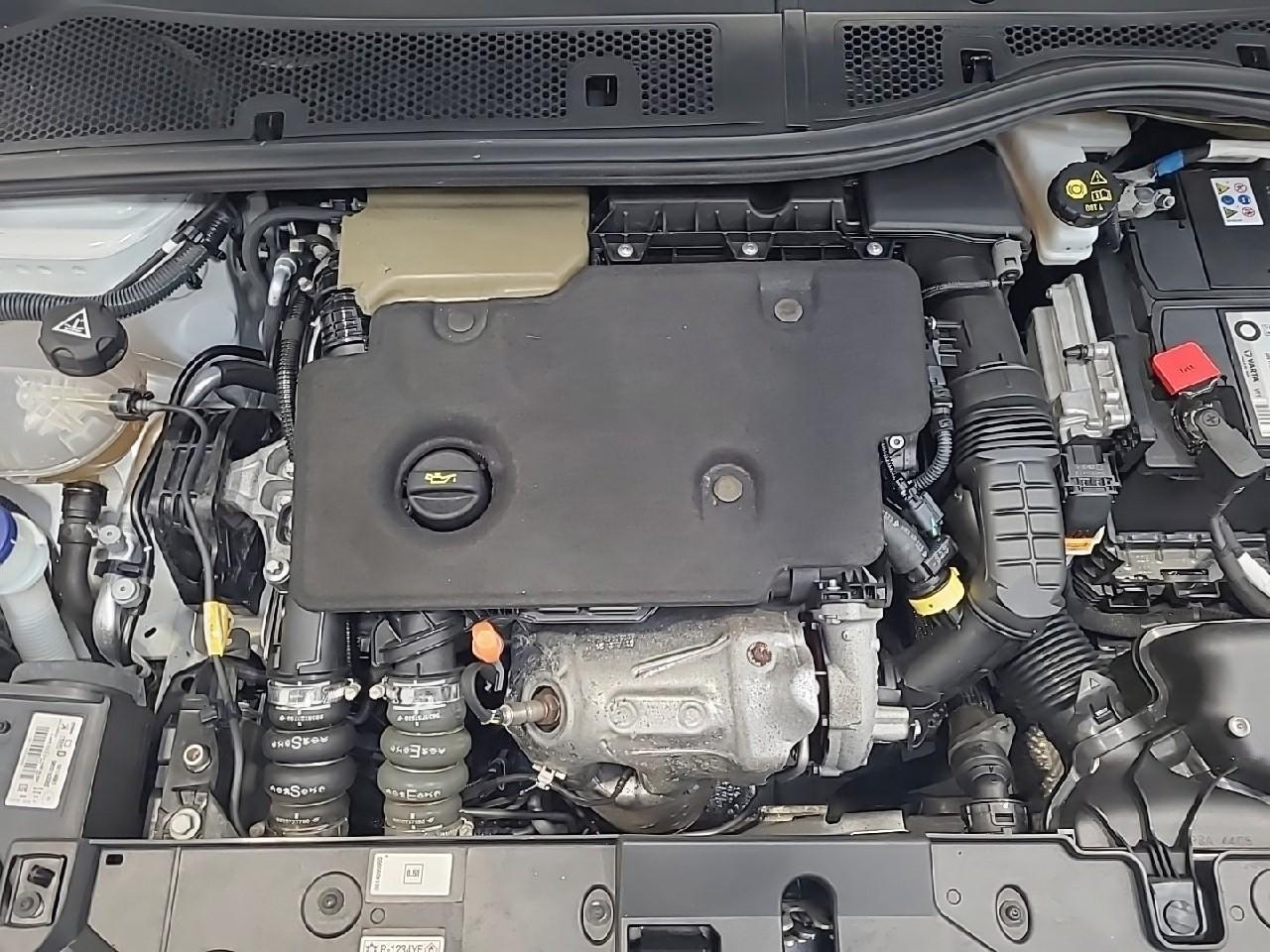 Peugeot 208 bluehdi 100 s&s bvm6 premium — photo 15
