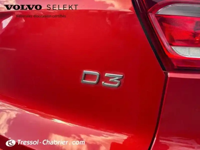 Volvo Xc40 d3 adblue 150 ch geartronic 8 momentum — photo 16