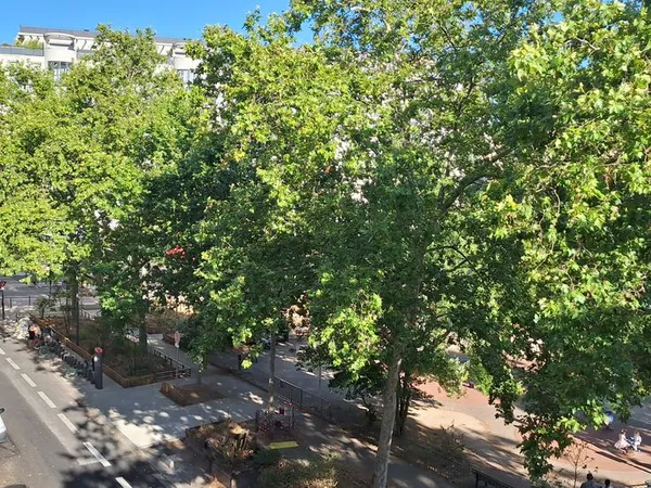 Vente studio 39m² - 3ème étage - vue sur place arborée