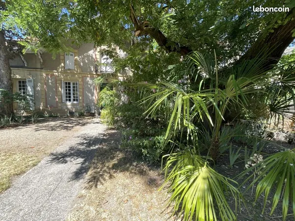 Maison 10 pièces 183 m²