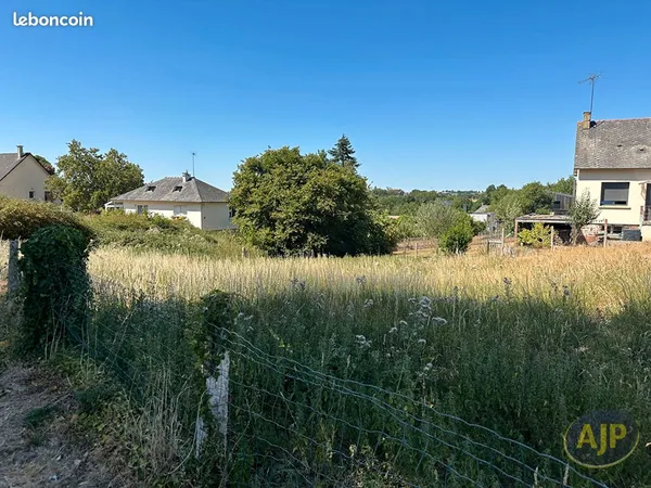 Terrain 615 m² MARTIGNE FERCHAUD