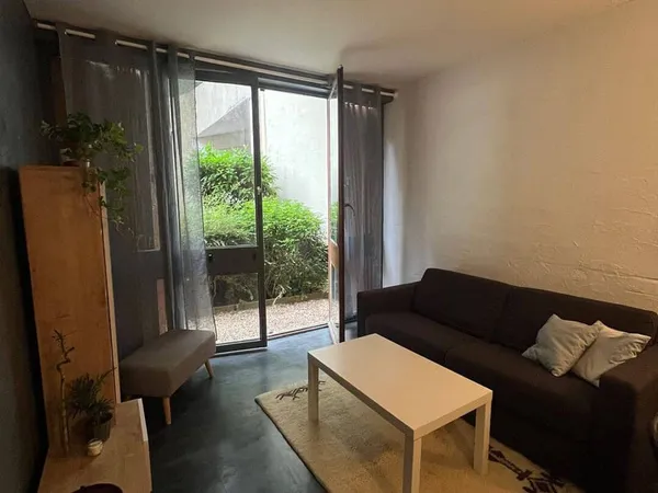 Studio 1 pièce 19 m²