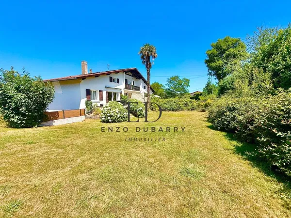 Maison 7 pièces 204 m²