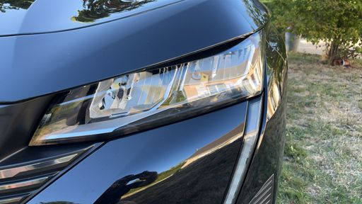 Peugeot 308 1.5 BlueHDi 130 EAT8 - Allure Pack – 2023 – 54298 km – Diesel – Boîte Automatique — photo 10