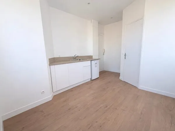 Appartement Paris 1 pièce(s) 13.08 m2
