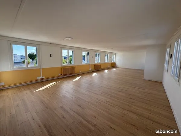 Bureaux 205 m² Auxerre