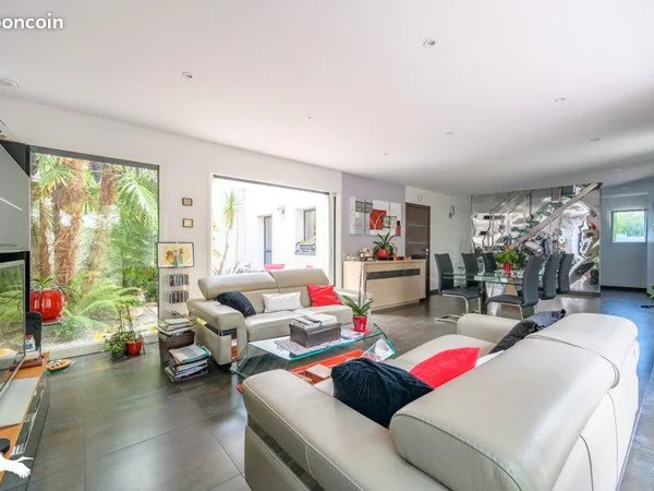 Maison 5 pièces 130 m²