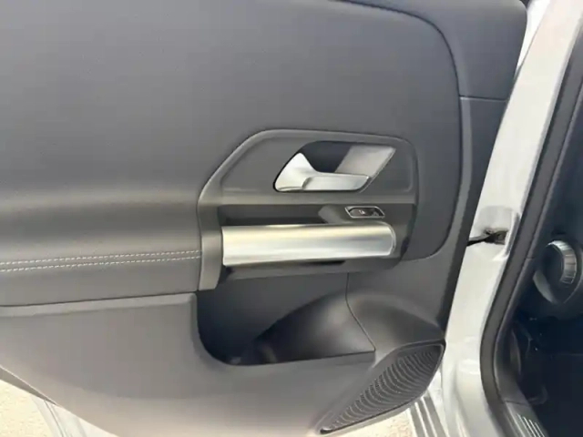 Mercedes Classe B 200 d progressive line — photo 33