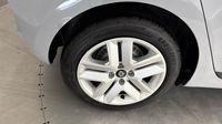 Renault Clio 1.5 dCi 100ch Evolution - 25 — photo 22