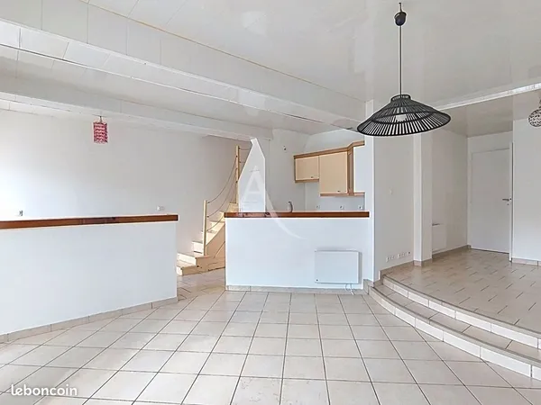Maison 5 pièces 74 m²