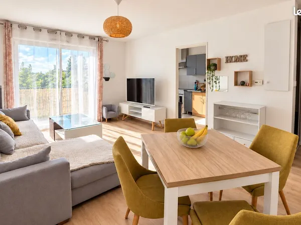 TOURS NORD - T3 MEUBLÉ 66 m² - TERRASSE 13 m² - 2 PARKINGS - TRAMWAY