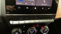 Renault Clio 1.0 TCe 90ch Techno - 24 — photo 25