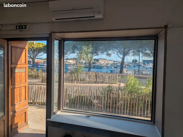 Local commercial de 46m2 sur les quais