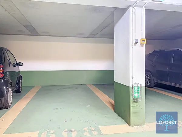 Parking 12 m²
