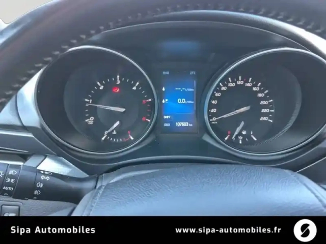 Toyota Avensis touring sports pro 112 d-4d — photo 15