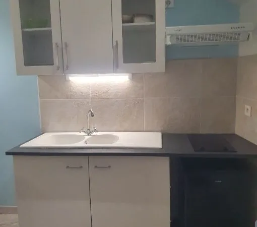 Petit duplex à louer meublé