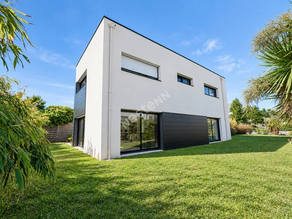A Vendre Maison Melesse 7 pièces, 210m² habitables, 5 chambres dont une suite parentale au rez-de-ch
