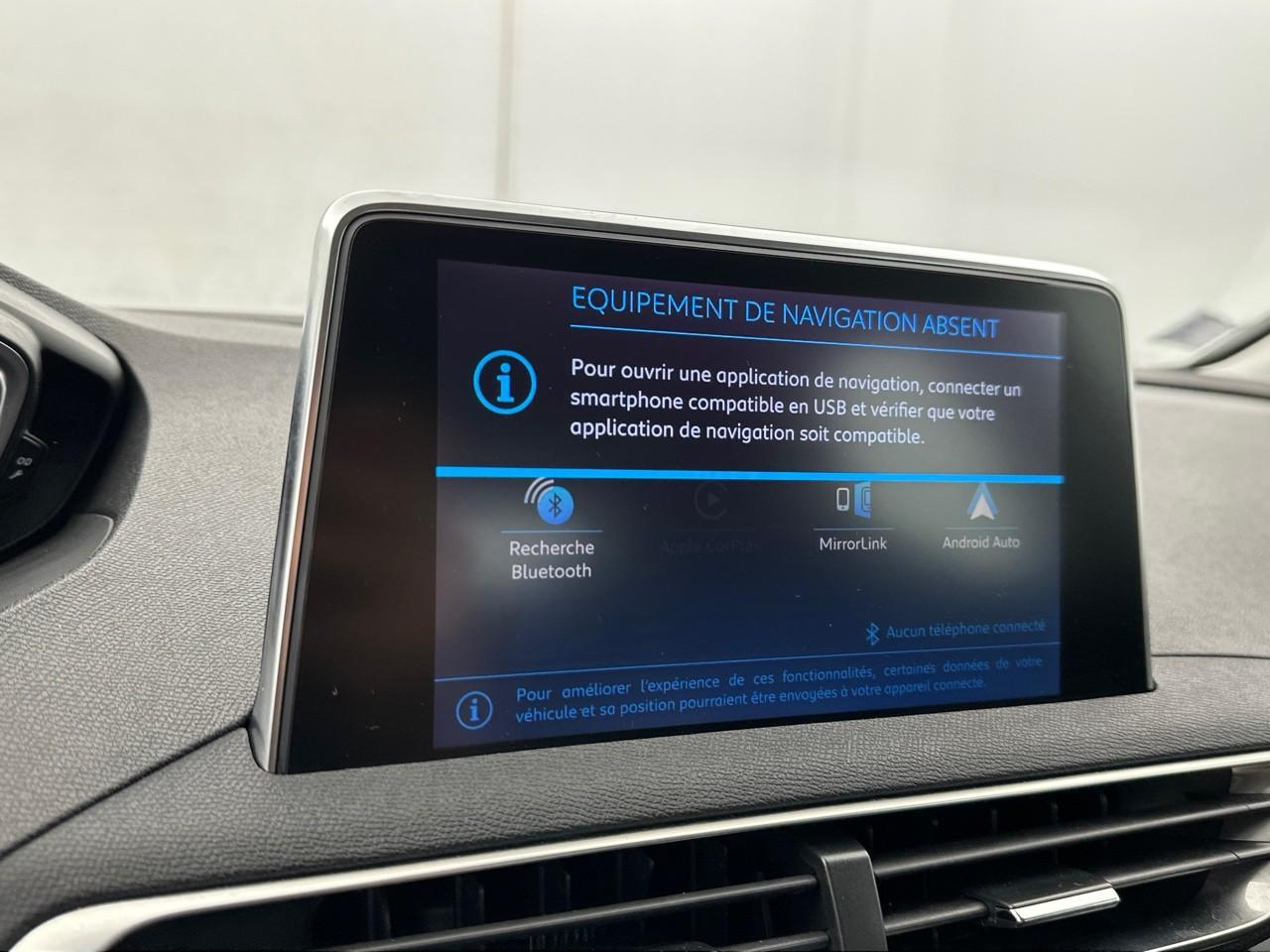 Peugeot 3008 puretech 130ch s&s bvm6 active pack — photo 11