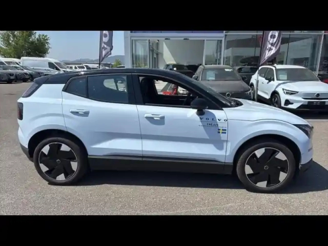 Volvo Ex30 single extended range 272ch ultra — photo 11